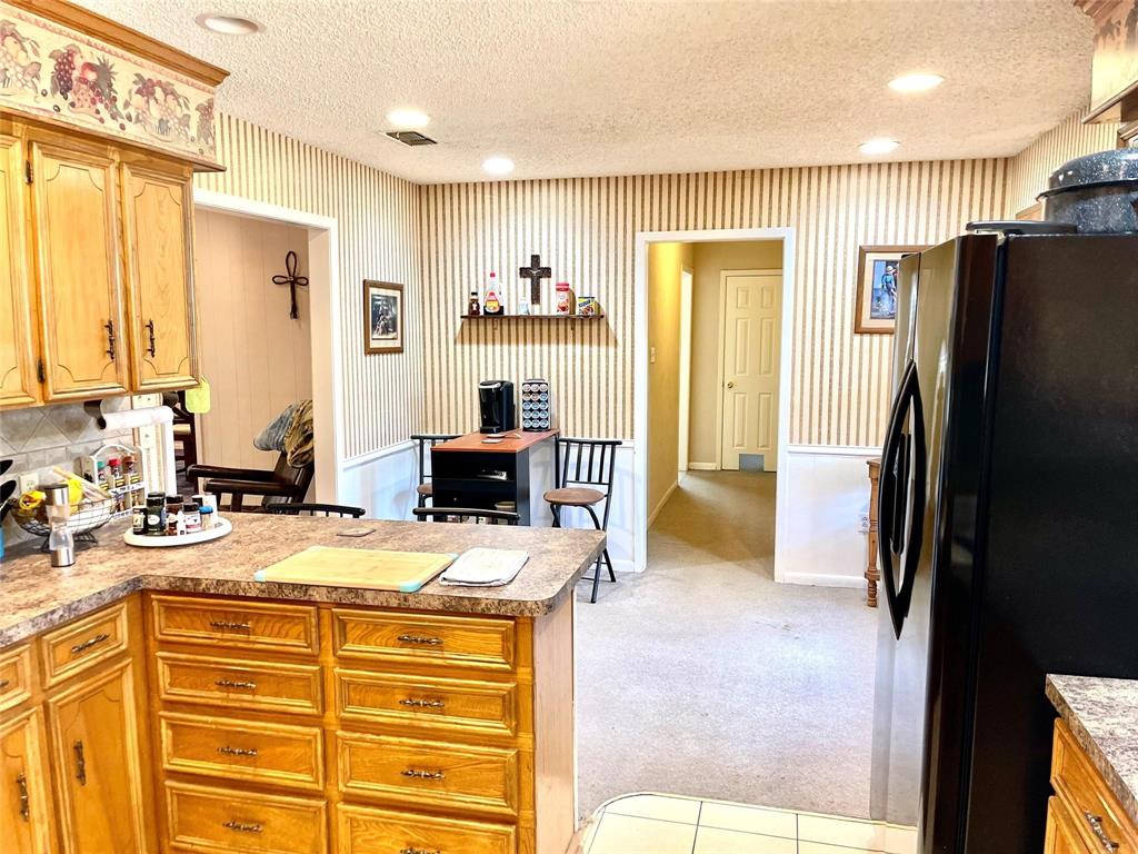 710 S Main Street Property Photo 15