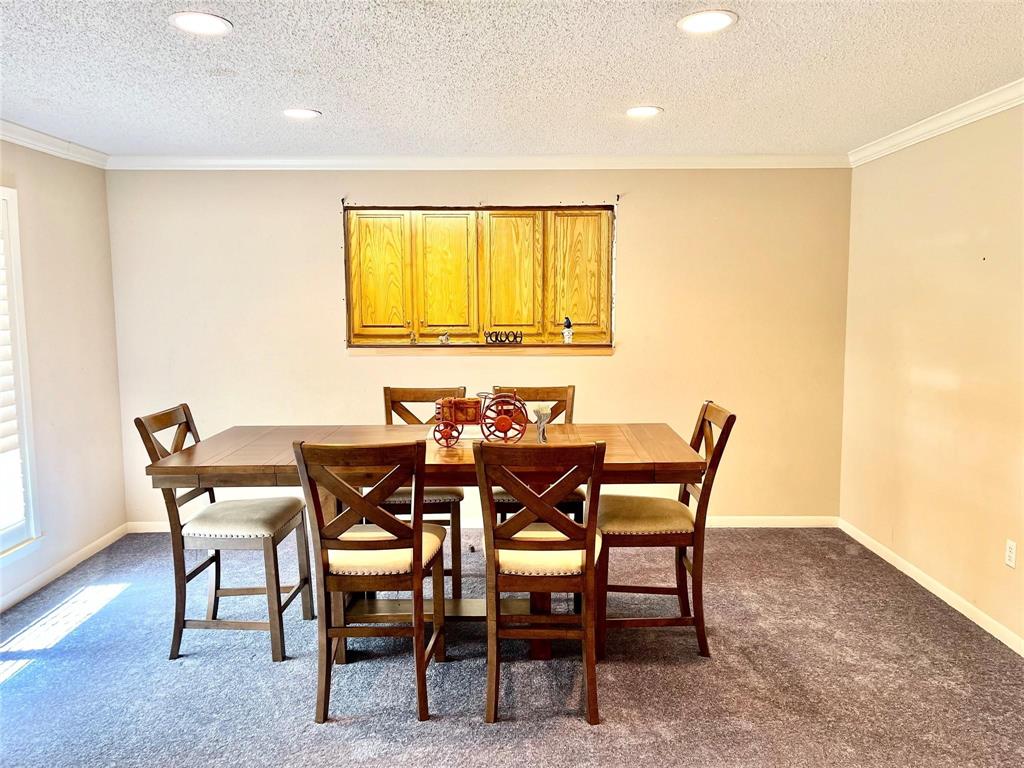 710 S Main Street Property Photo 18