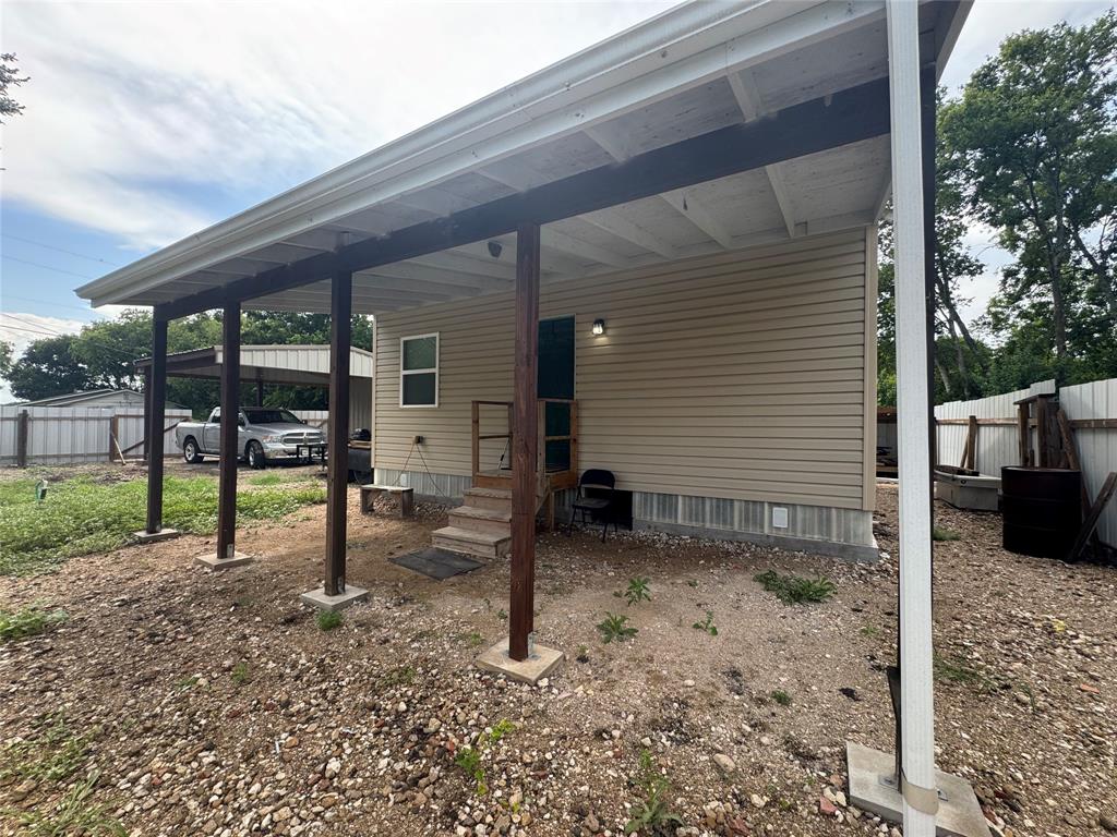 410 N Douglas Street Property Photo 1