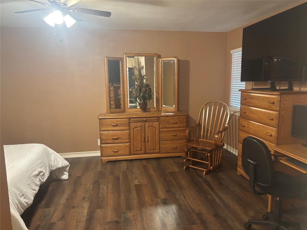 3012 Santa Fe Trail Property Photo 8