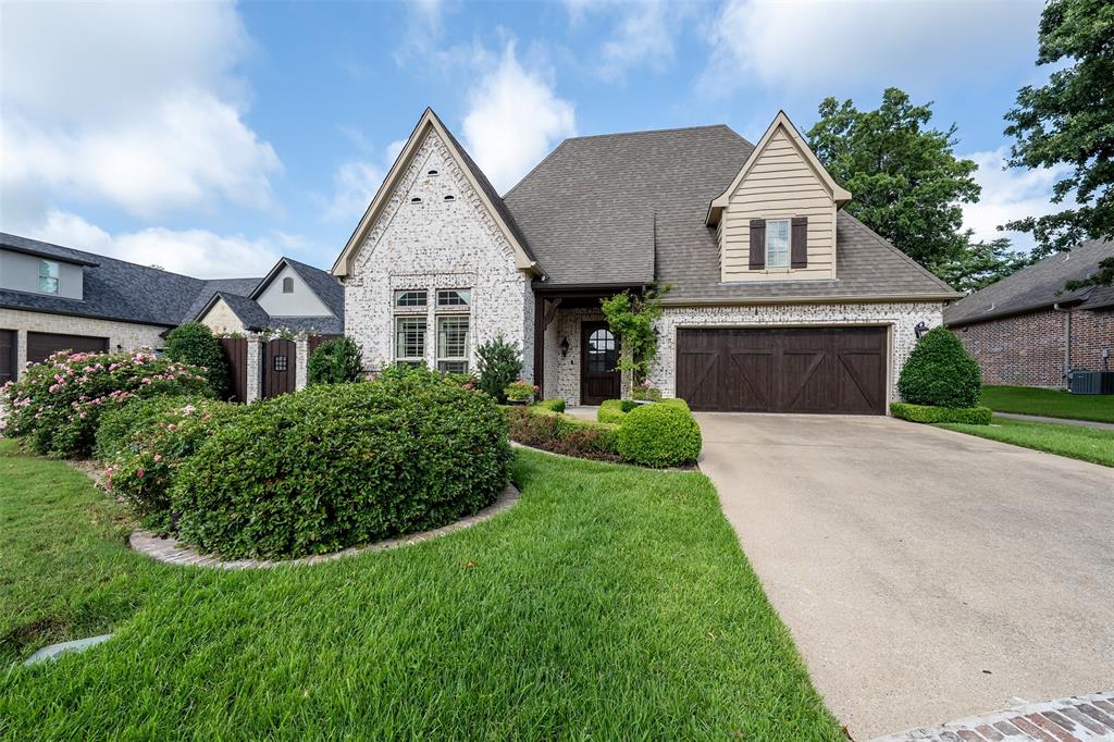 2238 Thornwood Property Photo 1