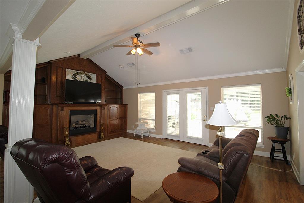 138 Weatherby Drive Property Photo 2