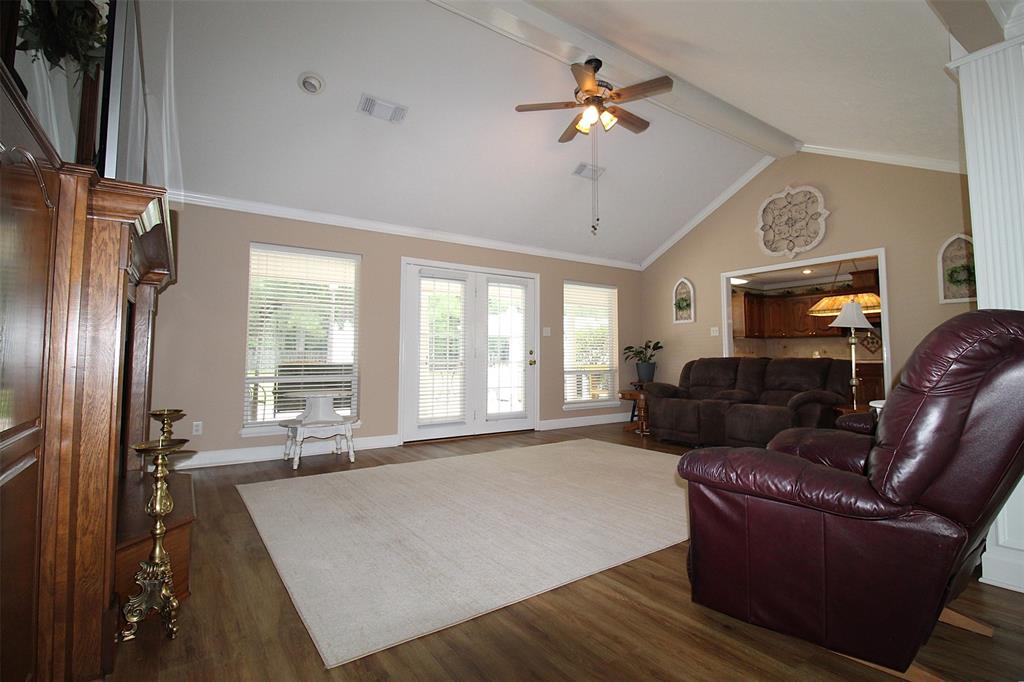 138 Weatherby Drive Property Photo 3