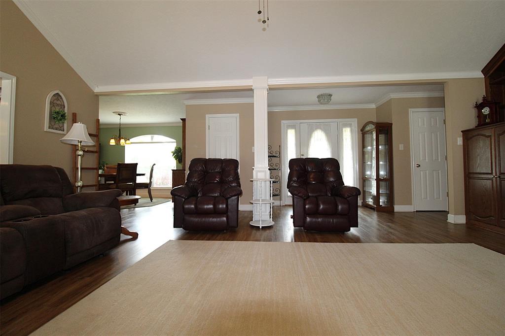 138 Weatherby Drive Property Photo 4