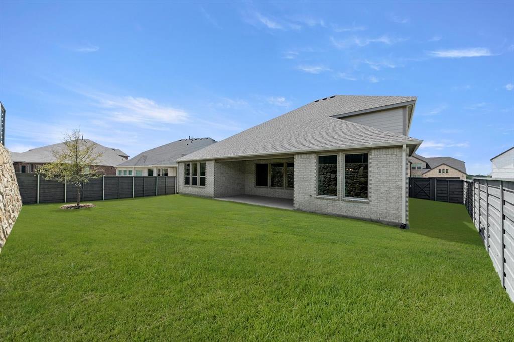 7224 Camilla Property Photo 12