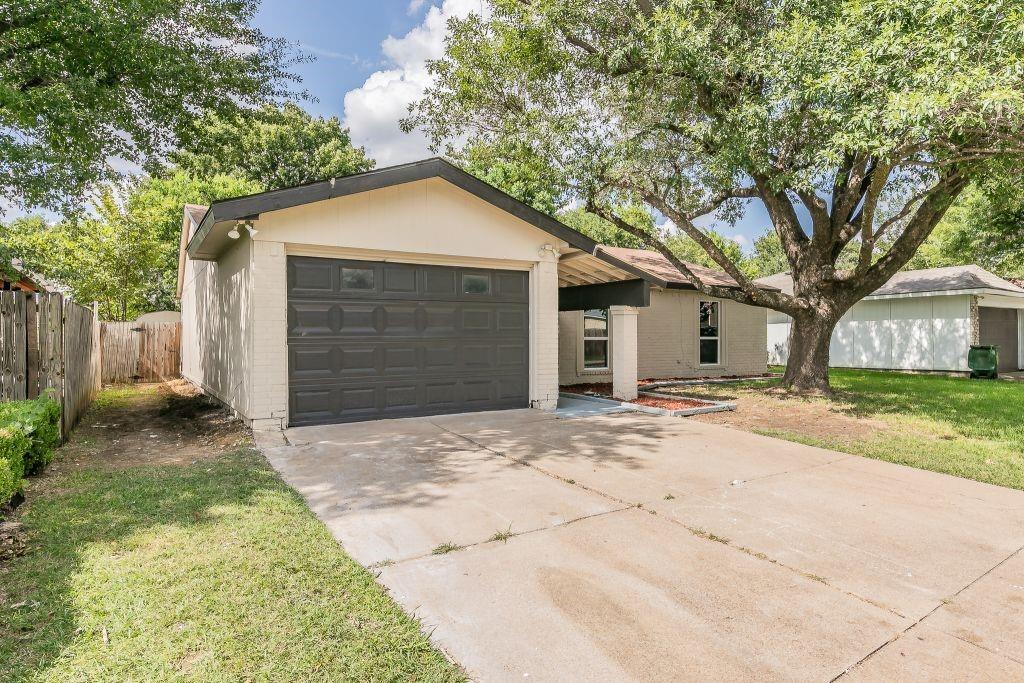 1105 Brook Hill Lane Property Photo 1