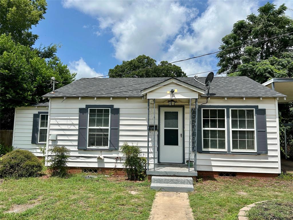 310 Dean Street Property Photo 1