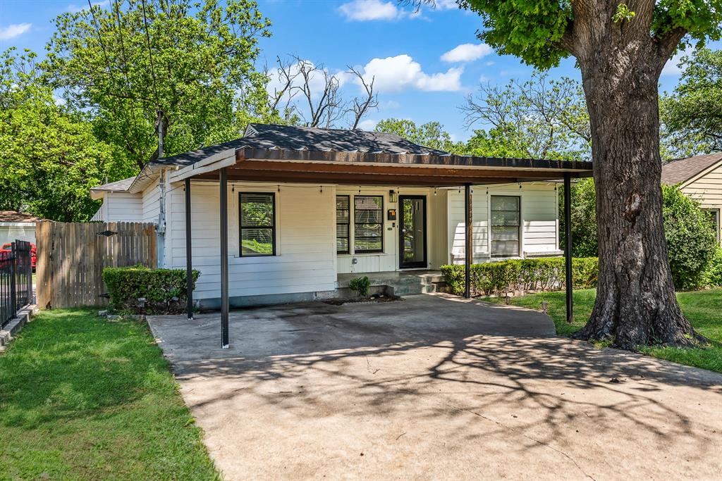 3807 Falls Drive Property Photo 1
