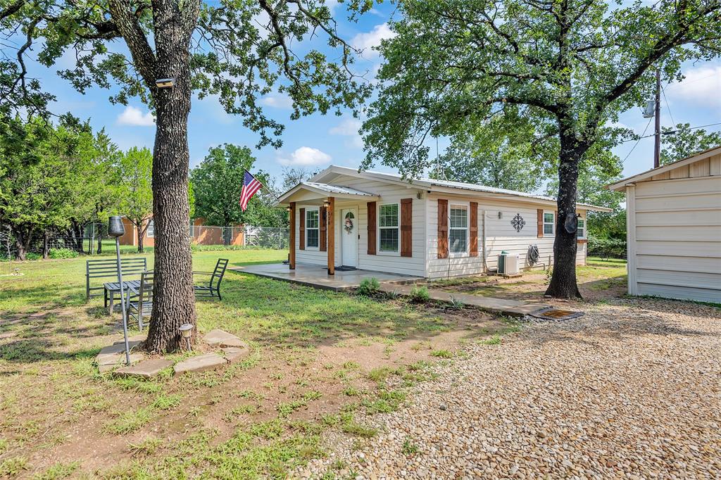 510 County Road 1410 Property Photo 1