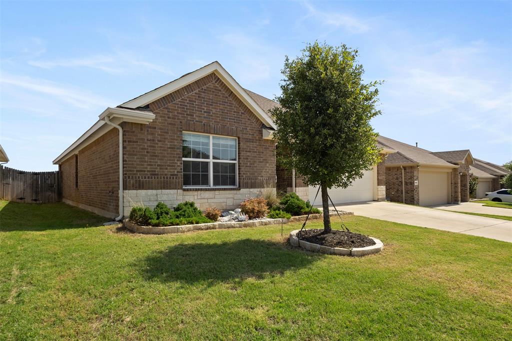 6112 Fall Creek Lane Property Photo 1