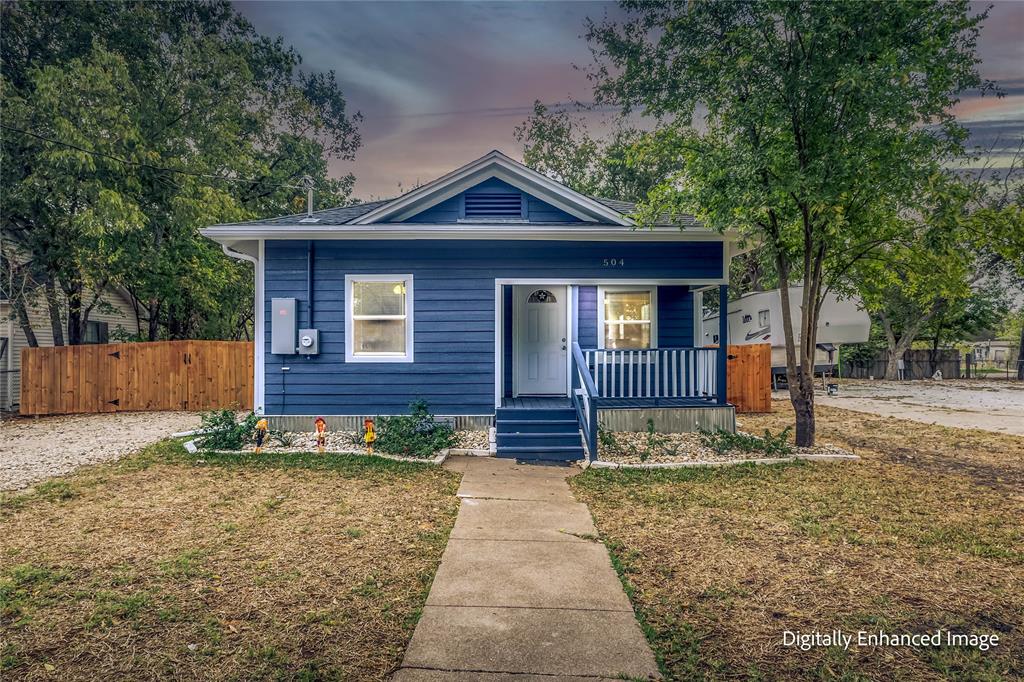 504 E Navarro Street Property Photo 1