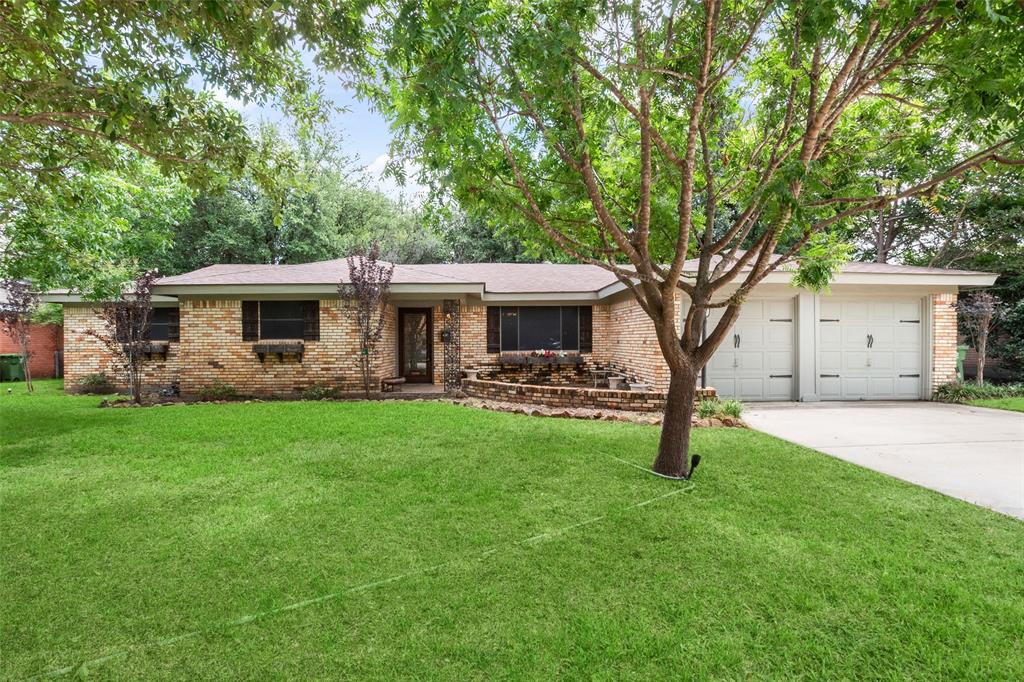 7216 Winnell Way