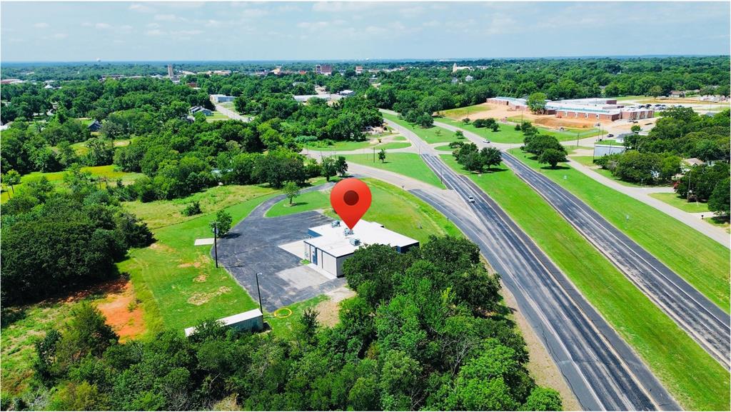 1020 Us Highway 69 Property Photo 6