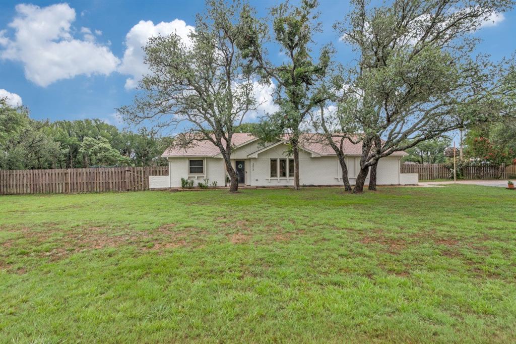 3013 Cactus Road Property Photo 1