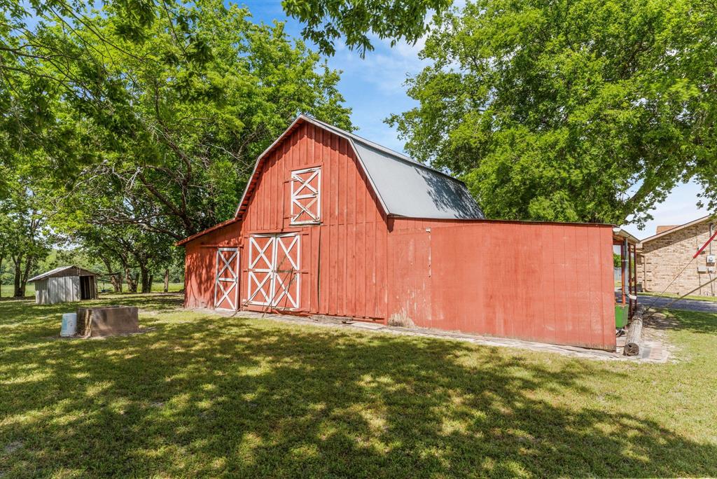 992 Tolson Avenue Property Photo 16