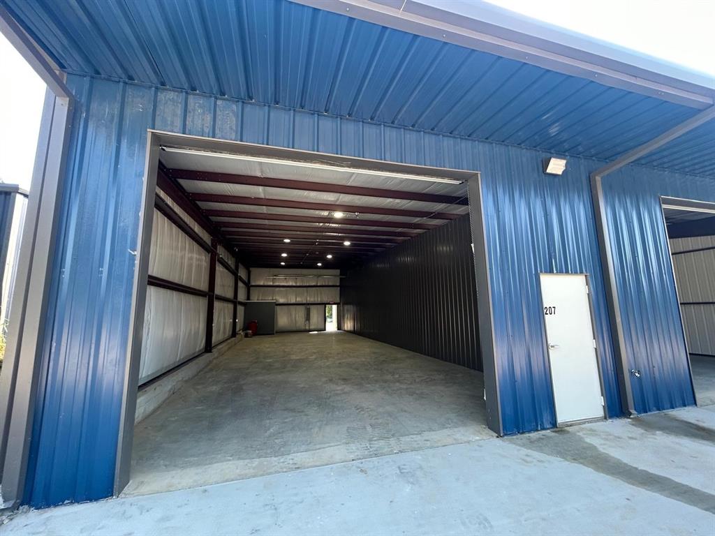 5381 Rendon Road Property Photo 4