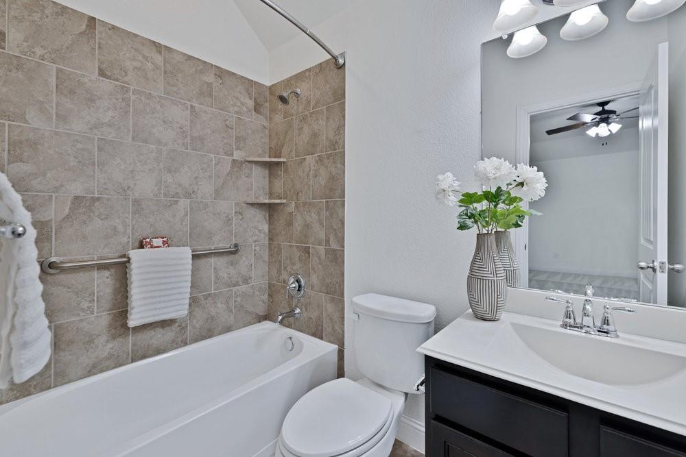 3000 Bella Lago Drive Property Photo 26