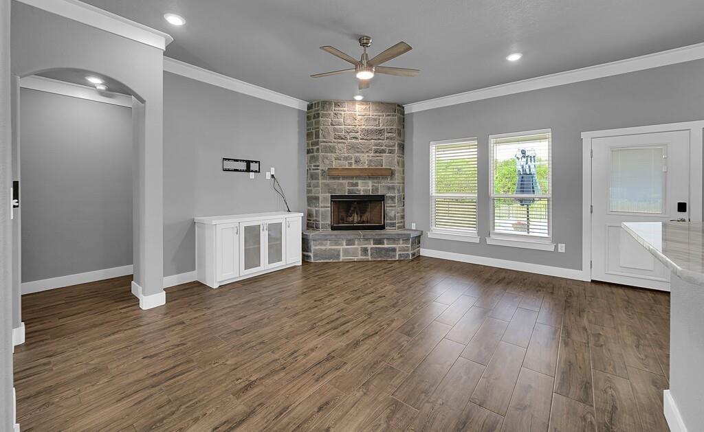 1680 Highland Drive Property Photo 4
