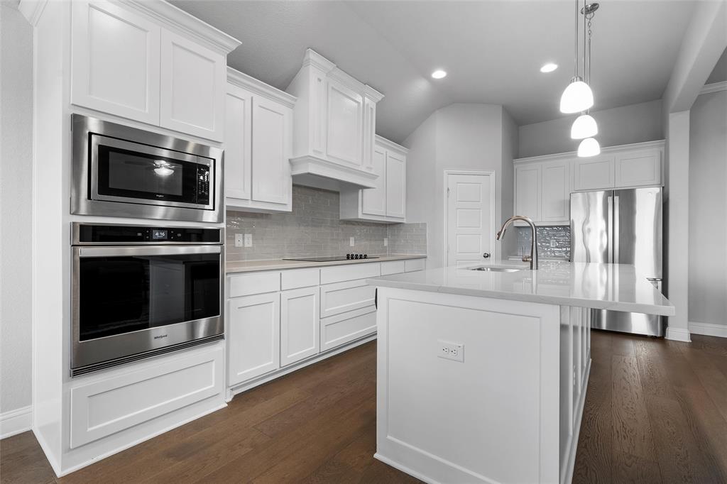 1904 Angelus Street Property Photo 9