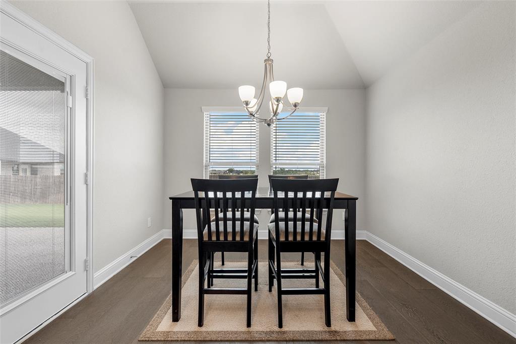 1904 Angelus Street Property Photo 10