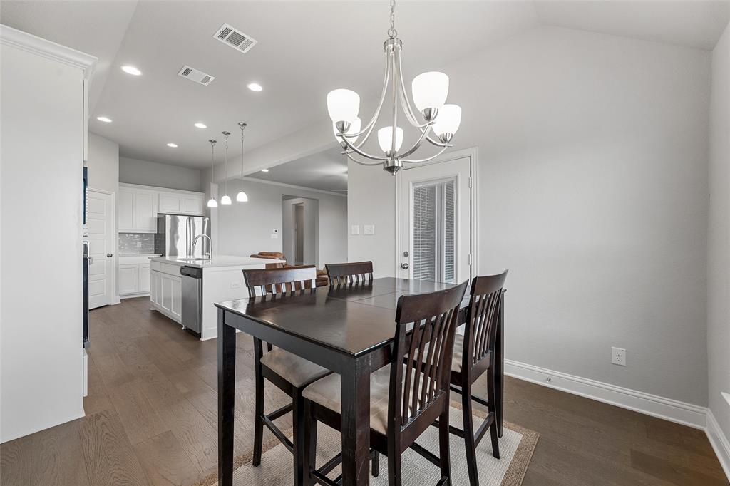 1904 Angelus Street Property Photo 11