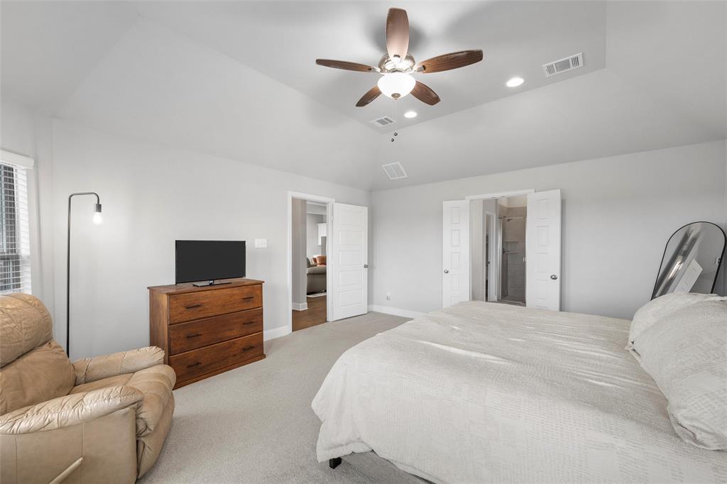 1904 Angelus Street Property Photo 13
