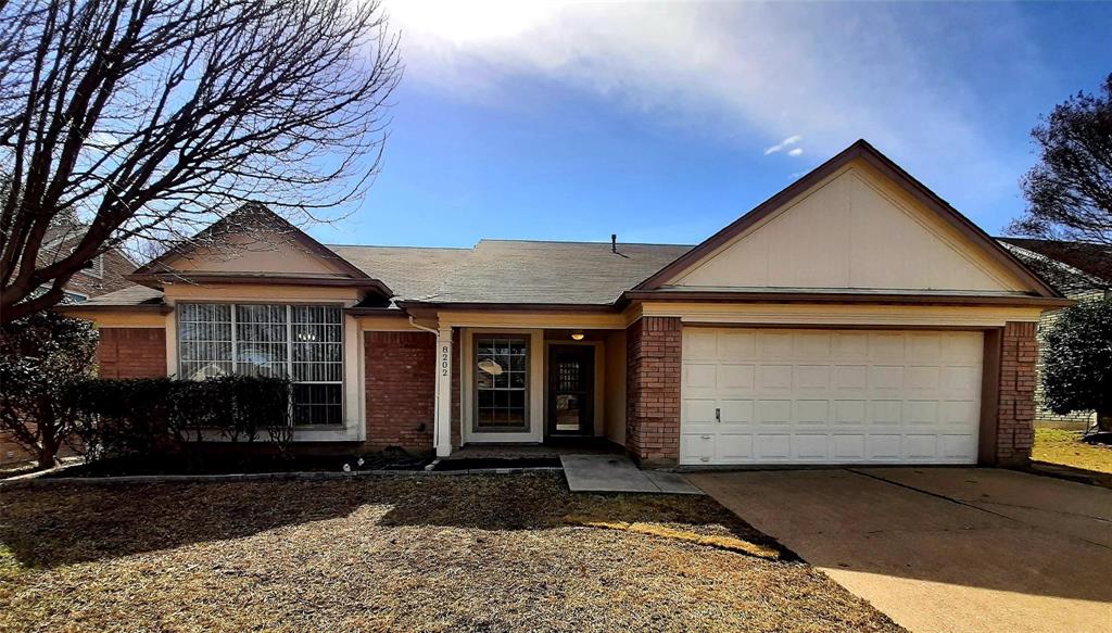 8202 Weatherly Drive Property Photo 1
