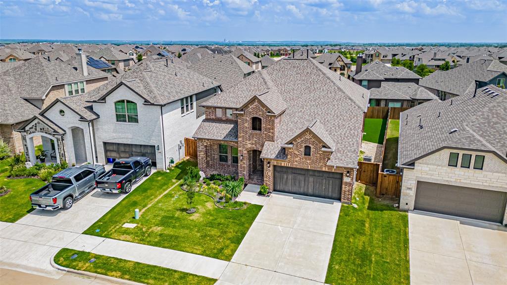 2507 Henley Way Property Photo 1