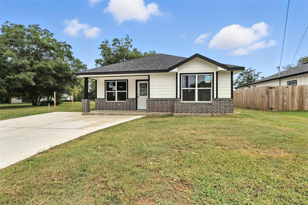 508 Woodlawn Street Property Photo 1