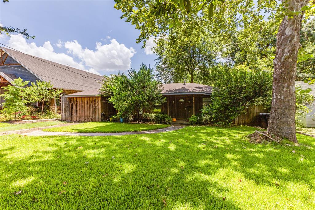 9026 Eustis Avenue Property Photo 1