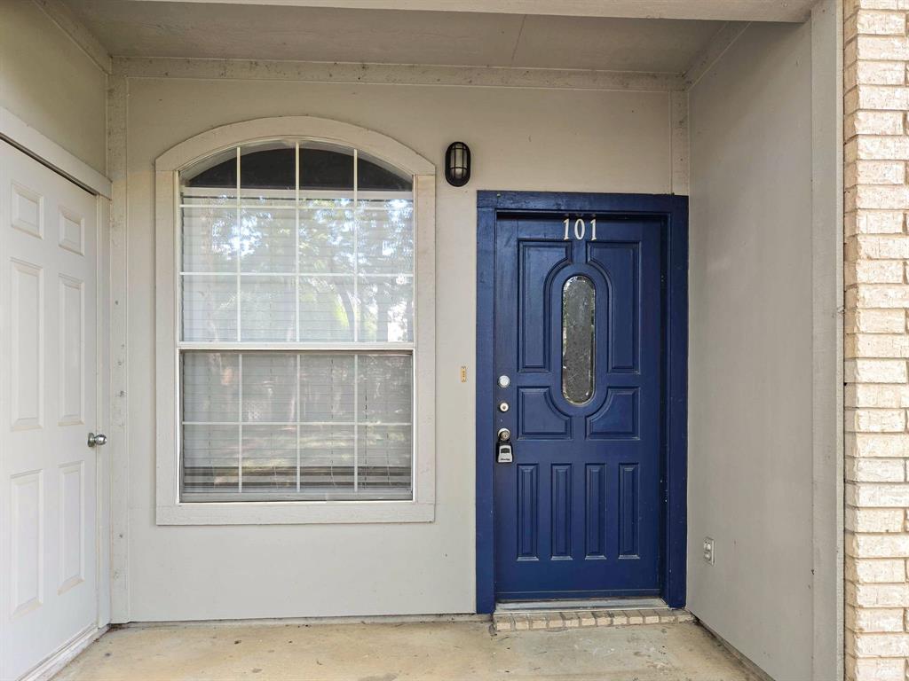 1501 Cedar Elm Drive 101 Property Photo 1