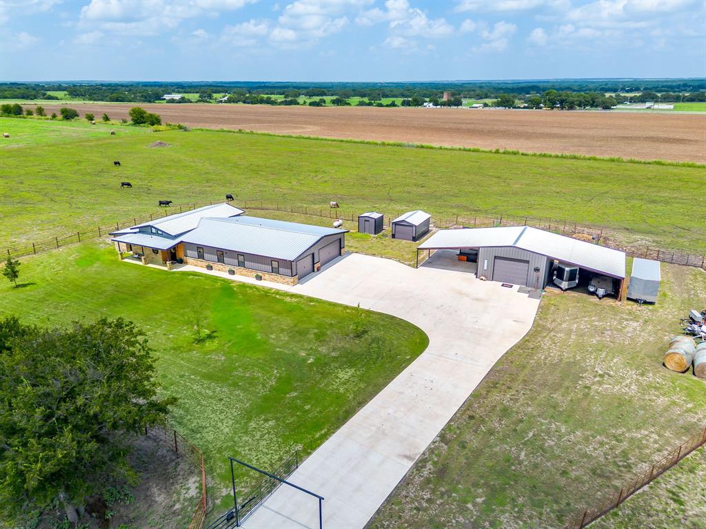 208 Private Road 107 Property Photo 1