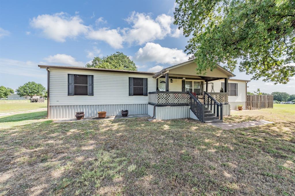 231 Prairie Lane Property Photo 1
