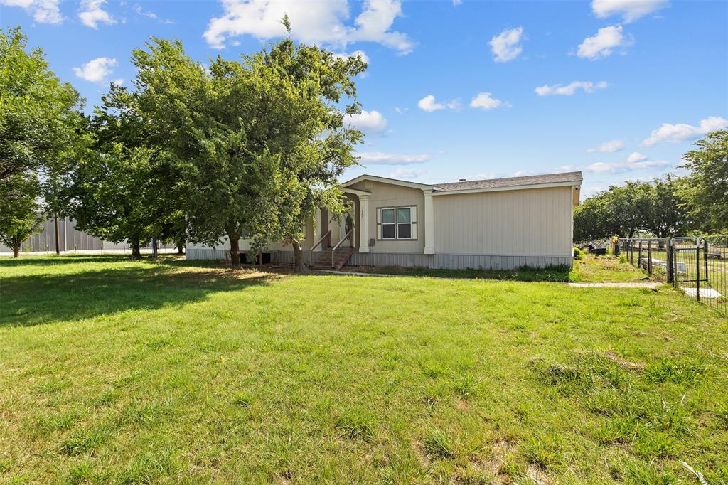 343 County Road 4841 Property Photo 1