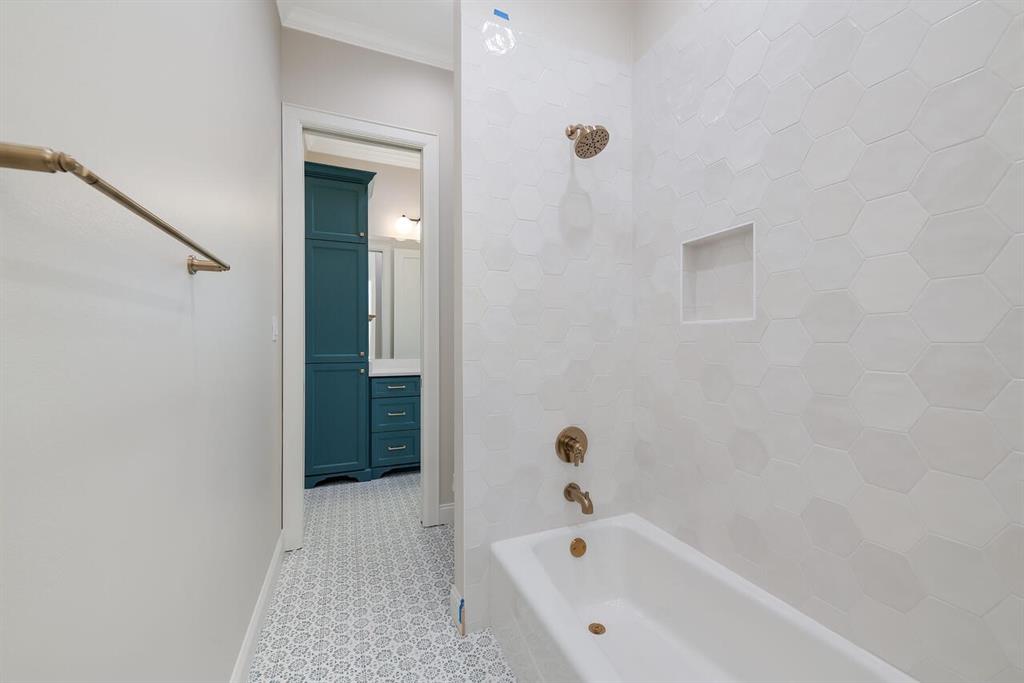 8005 Bee Cave Road Property Photo 35