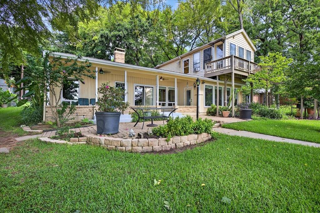130 Camino Robles Street Property Photo 1