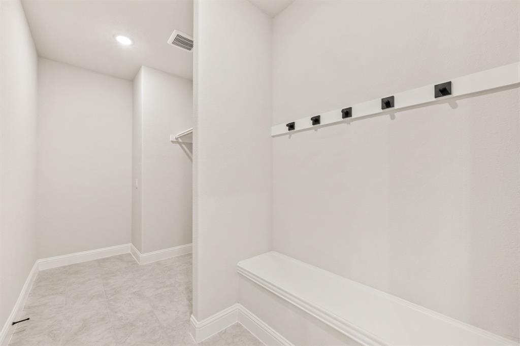 38 Osprey Street Property Photo 8