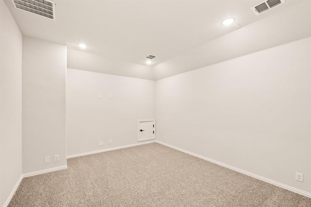 38 Osprey Street Property Photo 29