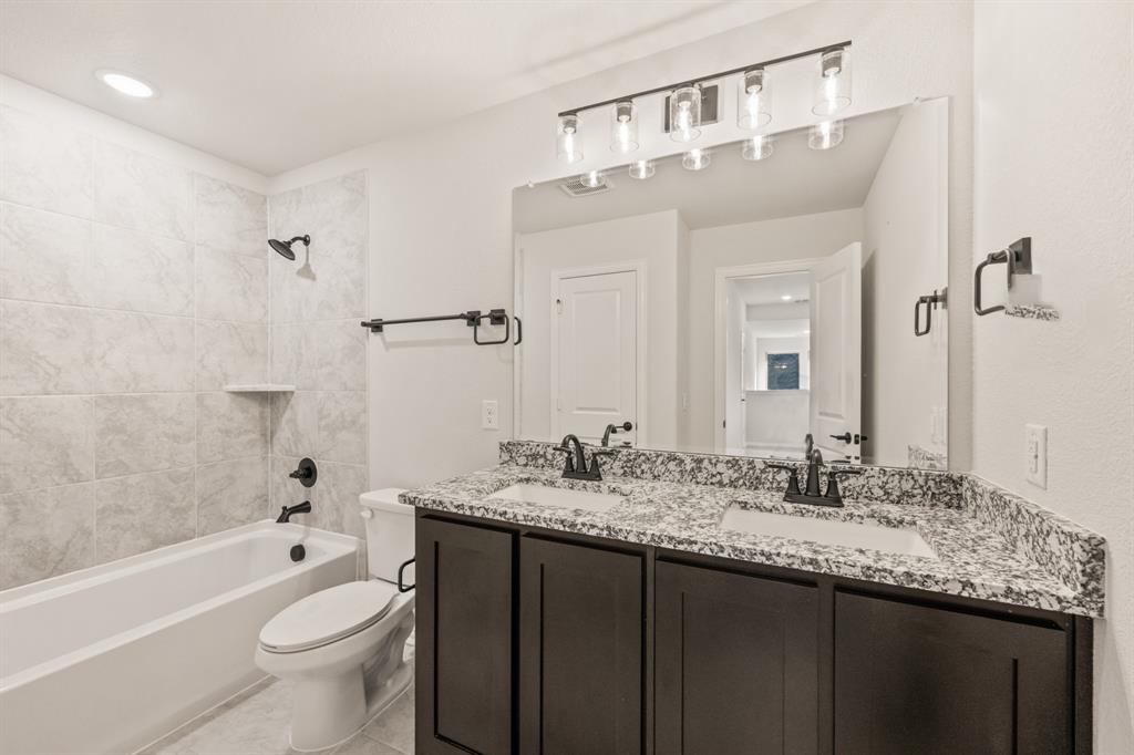 38 Osprey Street Property Photo 33