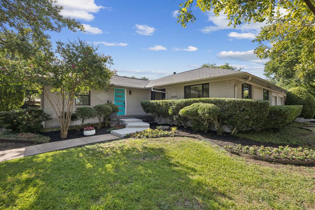 10665 Lake Haven Drive Property Photo 1