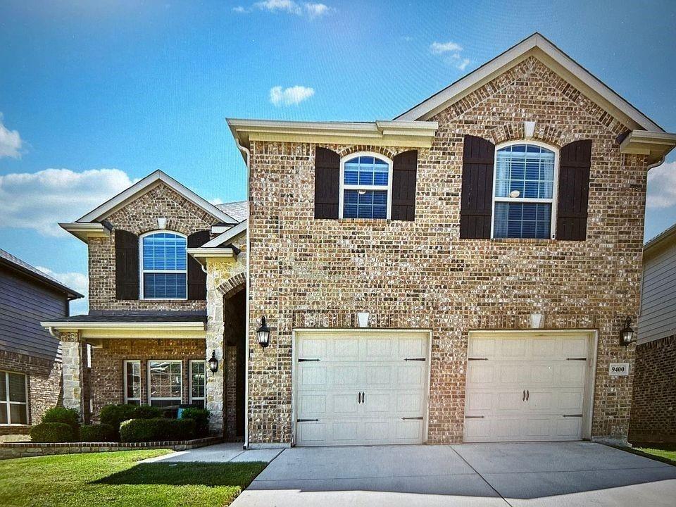 9400 Chuparosa Drive Property Photo 1