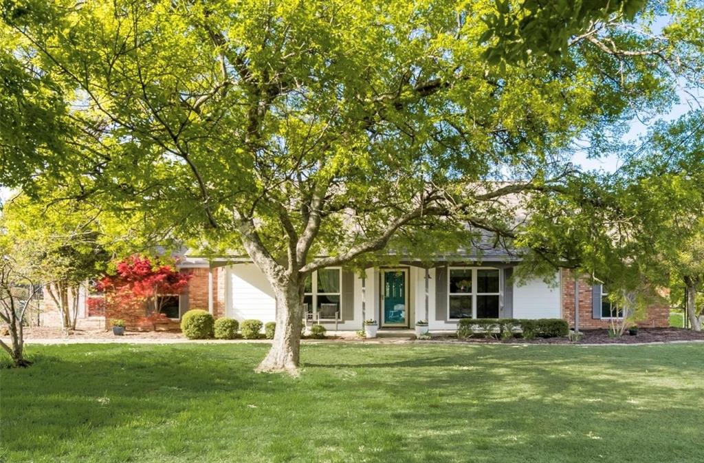 692 S Loop Drive