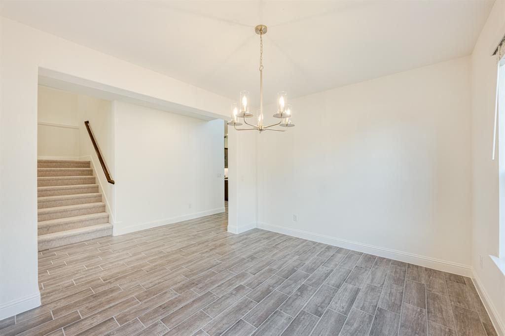 2413 Amelia Lane Property Photo 12