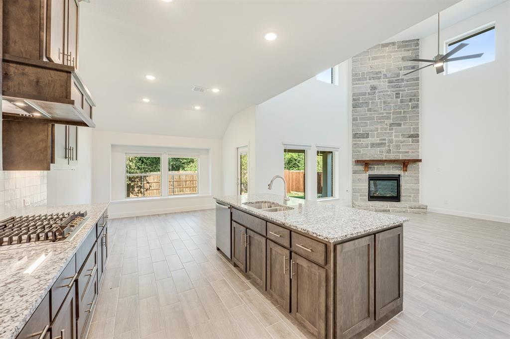 2413 Amelia Lane Property Photo 20