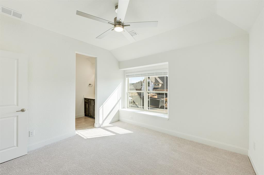 2413 Amelia Lane Property Photo 33