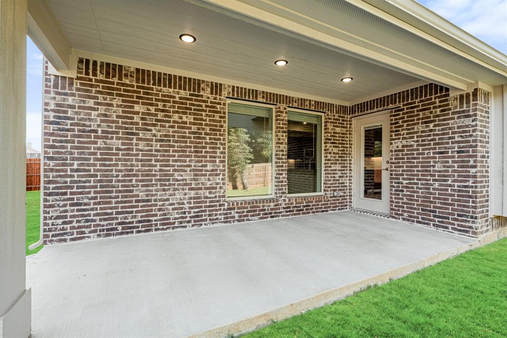 2413 Amelia Lane Property Photo 36