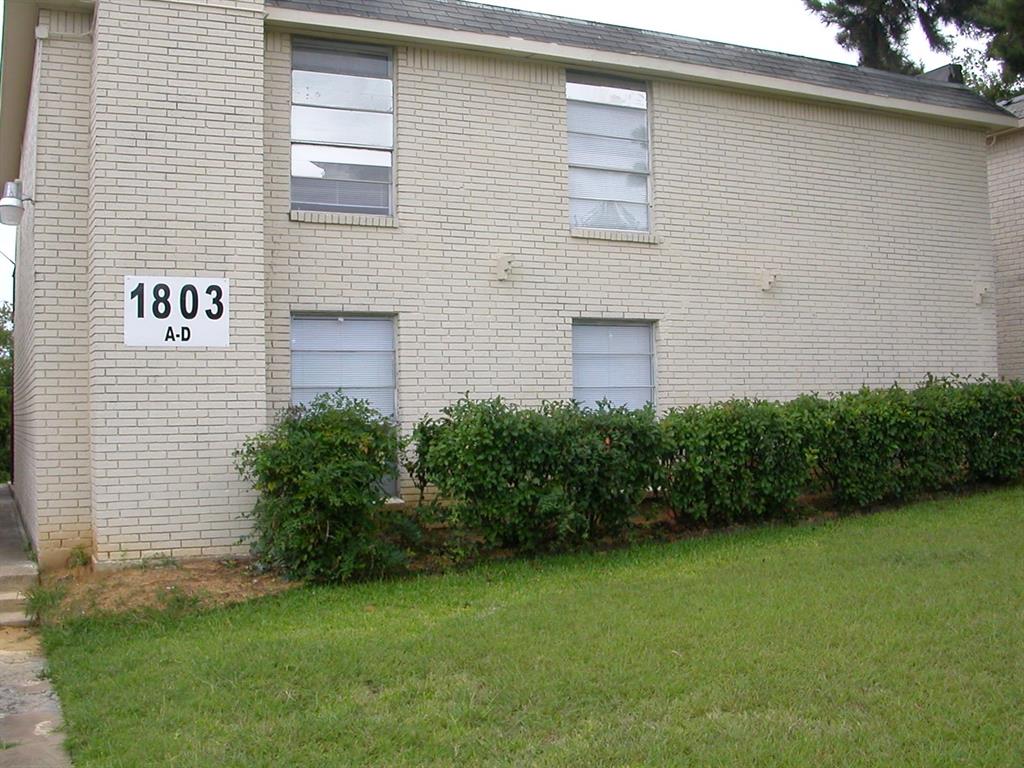 1803 Roman Road C Property Photo 1