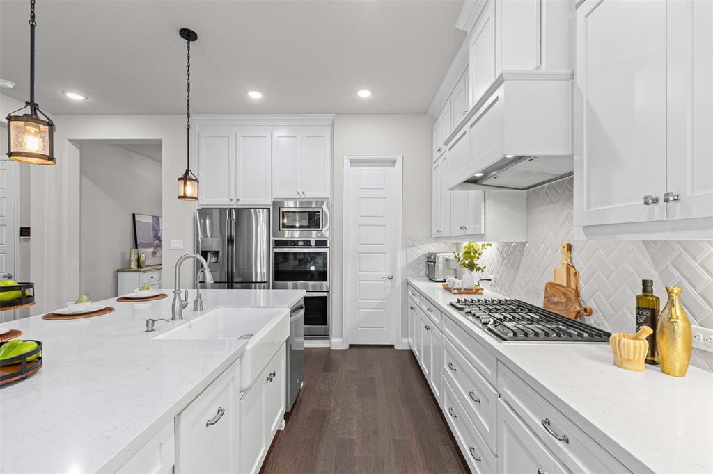 1723 Ellington Drive