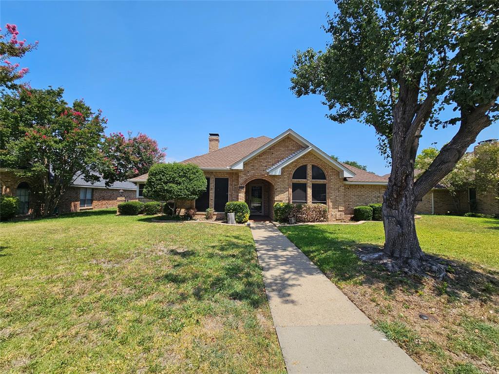 1417 Thistlewood Drive Property Photo 1