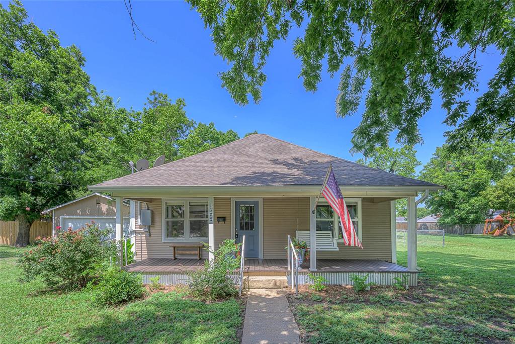 1305 14th Street Property Photo 1